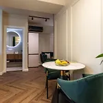 Floreasca 77 - 3 アパート 4*