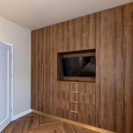 Floreasca 77 - 3 Apartment